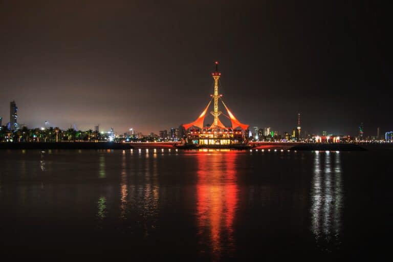 LED Grow Light 680 Watt Full Spectrum Lights SonoFarm MAXX PRO 8 Dimmable Daisy Chain Review